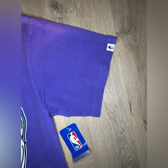 Warren Lotas Los Angeles Angel ‘Purple’ T-Shirt - Picture 3 of 7